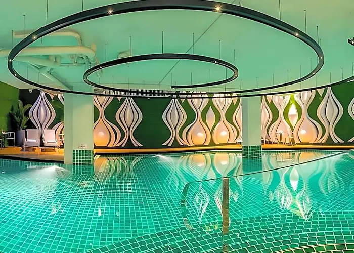Anajak Hotel 4*